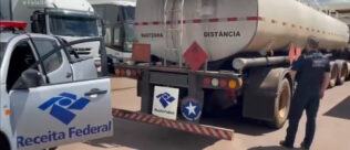 Combustível argentino é vendido ilegalmente na fronteira do Brasil. Diretor do ICL alerta para os riscos