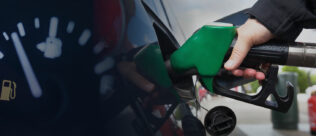Quer monitorar a qualidade do combustível e o consumo do seu carro? Baixe a planilha do ICL e confira algumas dicas ao encher o tanque