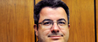Em entrevista ao ICL, economista destaca que empresas de petróleo têm estrutura necessária para transição energética e analisa legislações para proteção ao meio ambiente