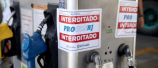 Força-tarefa flagra irregularidades em postos de combustíveis no Rio