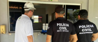 Agentes fiscalizam distribuidora de combustível com suspeita de irregularidades na comercialização de diesel