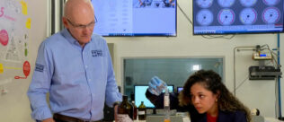 Governo federal realiza testes de nova gasolina com 30% de etanol, que deve ser lançada ainda em 2025