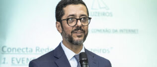 Assessor do Fórum Brasileiro de Segurança Pública fala sobre estudo que revela lucro ilegal de quase R$ 62 bilhões ao ano no mercado de combustíveis e lubrificantes