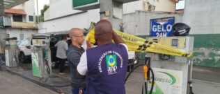 Operação Combustível Zero fecha posto clandestino com 45 mil litros de combustível no Rio de Janeiro
