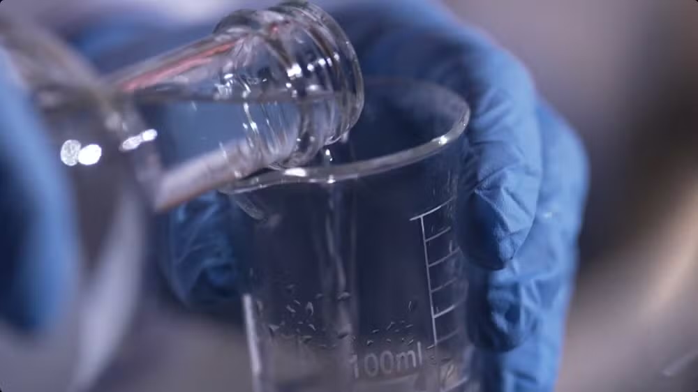 Reportagem da Rede Globo mostra caminho de bebidas com suspeita de contaminação com etanol de postos combustíveis