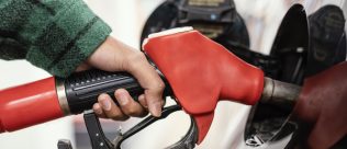 Programa ‘Cliente Misterioso’, do ICL, analisa combustíveis em diferentes estados e revela dado alarmante: 28% das amostras coletadas apresentam irregularidades