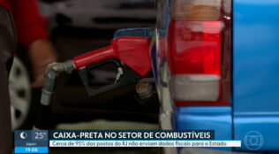Reportagem do RJTV revela que, segundo dados da Sefaz, cerca de 95% dos postos do Rio não enviam dados fiscais atualizados, abrindo margem a fraudes