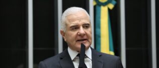 Deputado defende urgência na votação do PL 5807, que endurece punições para quem comete fraudes envolvendo metanol, substância altamente tóxica